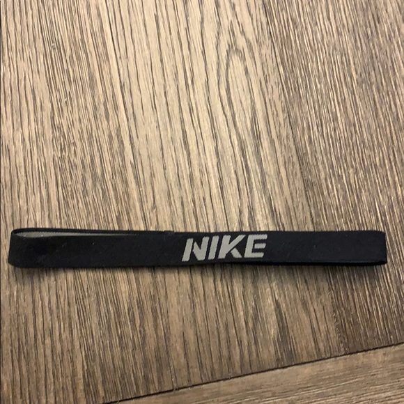 Nike Accessories - Headband Nike Accessories - Headband